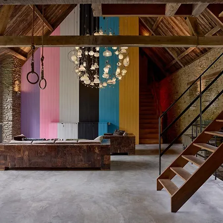 Piet Hein Eek Homes Semesterbostad Chalais (Dordogne)